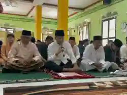 Lebaran di Rempang, Mentrans Sampaikan 1.000 Bingkisan dari Prabowo